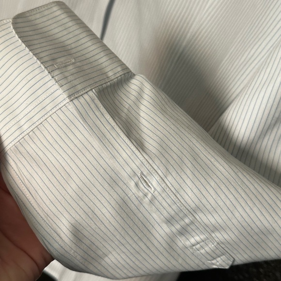 Brooks Brothers Women’s Tailored White Pinstripe Dress Shirt - Picture 3 of 7